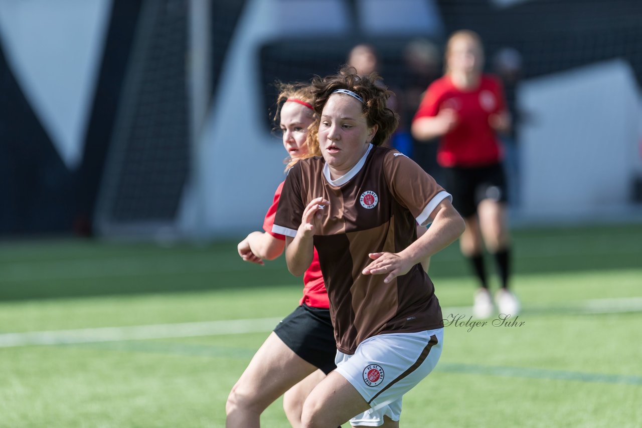 Bild 393 - wBJ FC St. Pauli - Eimsbuetteler TV : Ergebnis: 3:4